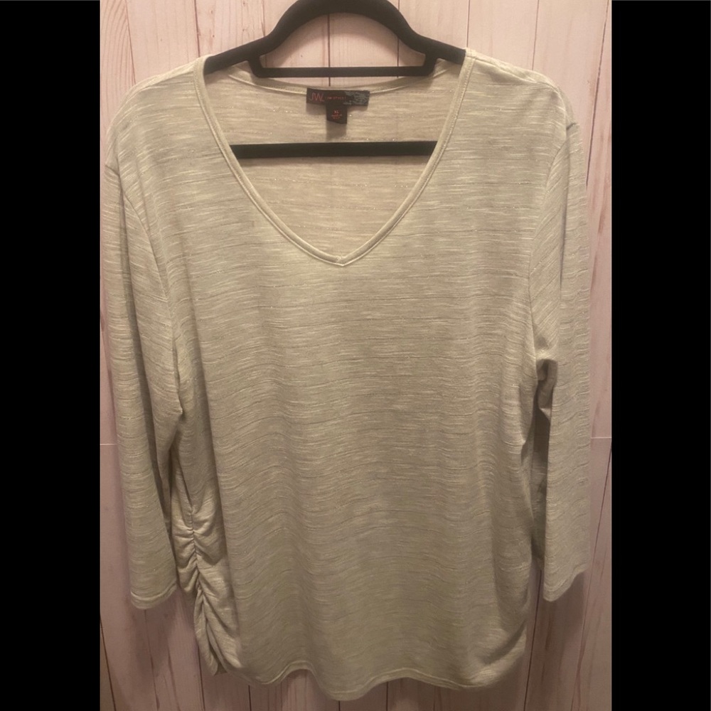 Long sleeve top